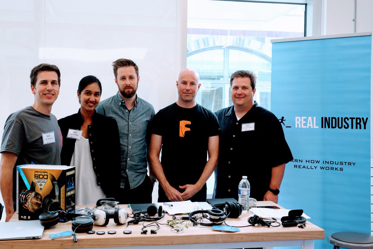 th3freq's tweet photo. Threw our first 3D Printing All-Night H4cK! - with @3DMC_UCBerkeley @adskFusion360 @Real_Industry https://t.co/x3k6dfPdfz