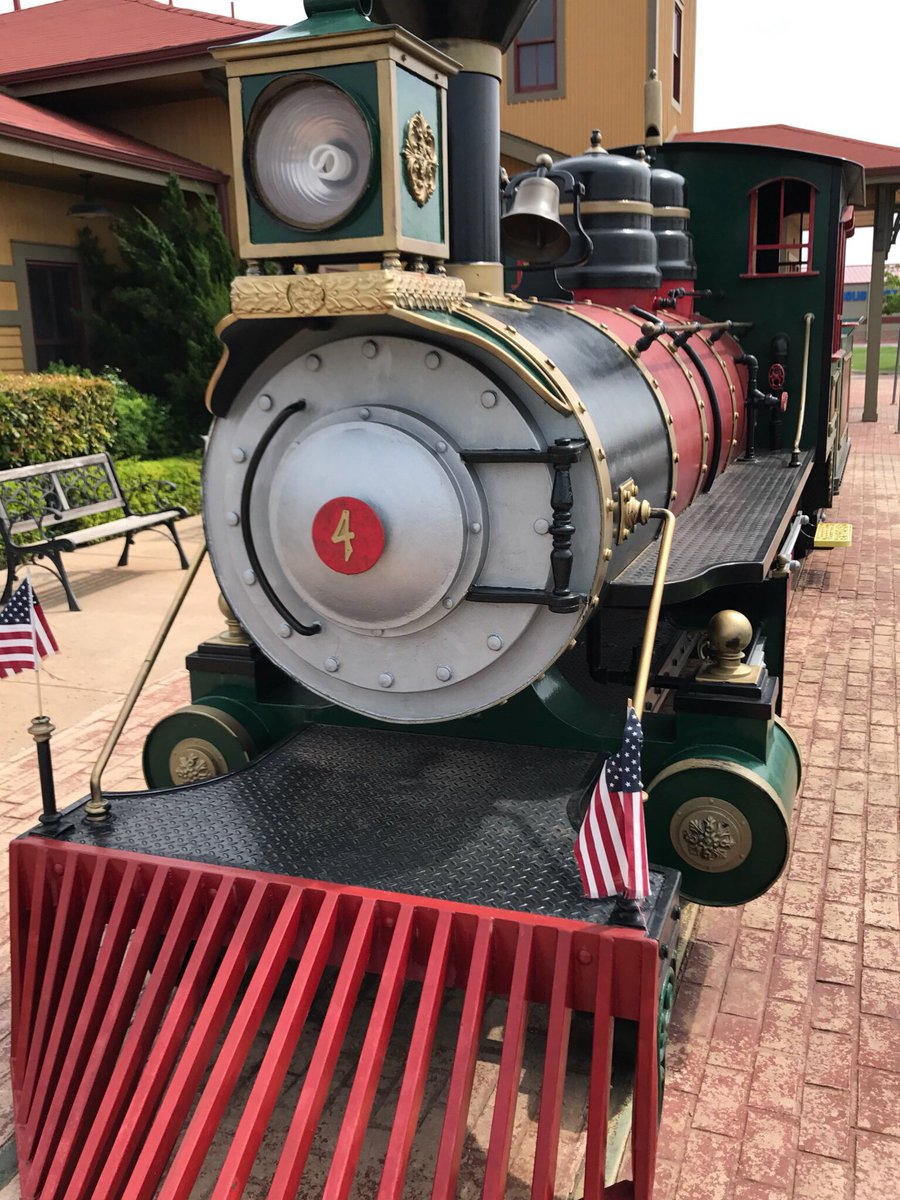MACsSCOOBYSHACK's tweet photo. If you stay on track, you may sink your "teeth" into a 5th Egg-siting deal. #EasterEggHunt  Head to Insta to find more clues. https://t.co/WBmHKv0v3W