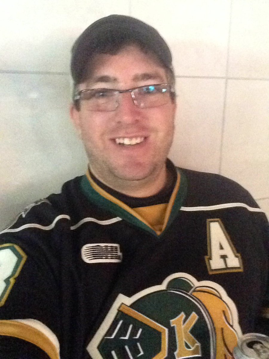 smeetz5's tweet photo. @GoLondonKnights @gordonsgold Section109RowPSeat16#GoKnightsGo! https://t.co/ZqDSHPiAZ3
