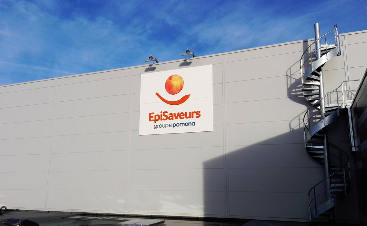 Nouvel entrepôt pour le groupe Pomona, <a href="/Sovilec/">Sovilec</a> réalise la signalétique directionnelle et les enseignes pour le site de Wissous...