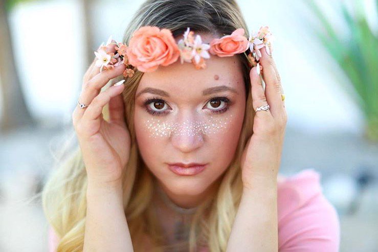 mrkate's tweet image. What a festival fairy @ALISHAMARIE is!! 🌸💖 🌴  Rock her Color Freckles #BeautyMarks: shop.mrkate.com/products/beaut… #mrkate #whynot