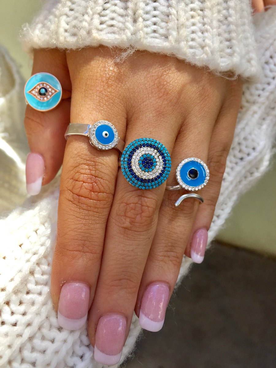 BlueMATI_'s tweet photo. ╰☆╮R I N G S╰☆╮
https://t.co/GCBfdpwOll
#bluemati #ring #ringoftheday #rings #fashionblogger #fashionblog #fashionstyle #fashion https://t.co/CcEohYh3Fo
