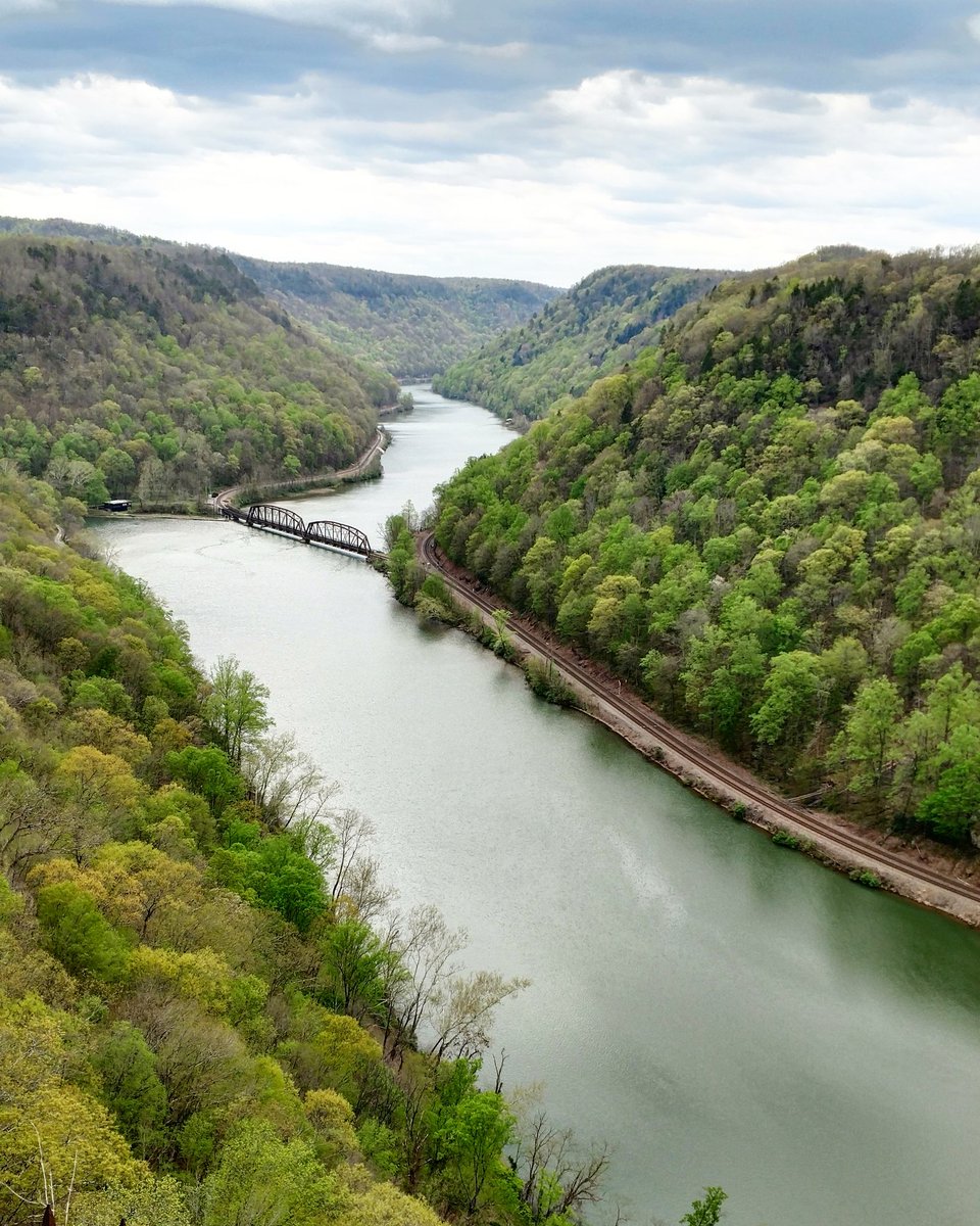 Ciara_Arlene's tweet photo. Day well spent. #newrivergorge #hawksnest #wildandwonderful https://t.co/X1Vl75IIWS