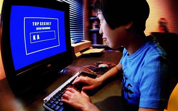 elioSono's tweet photo. #WhenIHaveACrush I be checking that relationship status like https://t.co/wlUrZ15xAx