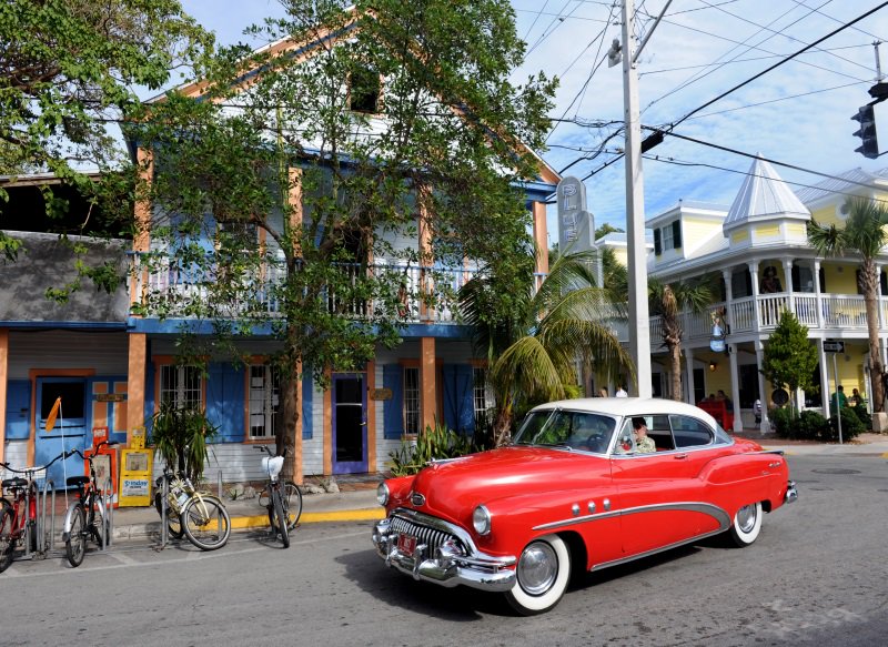 Opal_Collection's tweet photo. Rowdy meets the refined in Key West's "Old Town." Have an adventure here @SunsetKeyKW! #oldtownkeywest #keyweird: https://t.co/r85jWkIDiv https://t.co/gZoo6nkEyF