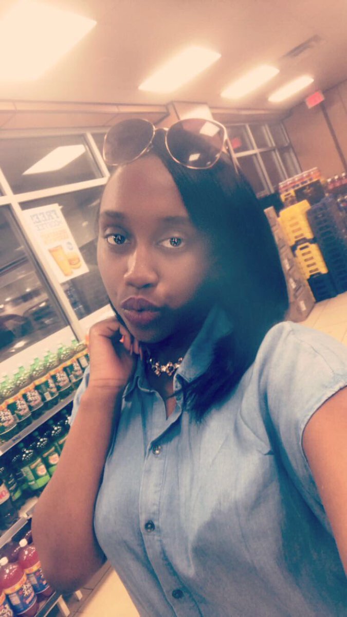 SelfMadeNae_'s tweet photo. Don't Ask Me What I'm Doing , Yhu Know I'm Out Here Being Cute😏🤤 https://t.co/15GMAwI4y2