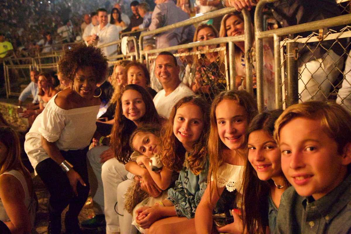 #happyeaster from all of us (📸: Ana Carballosa / <a href="/AnaCarba15/">Ana Carballosa</a>)