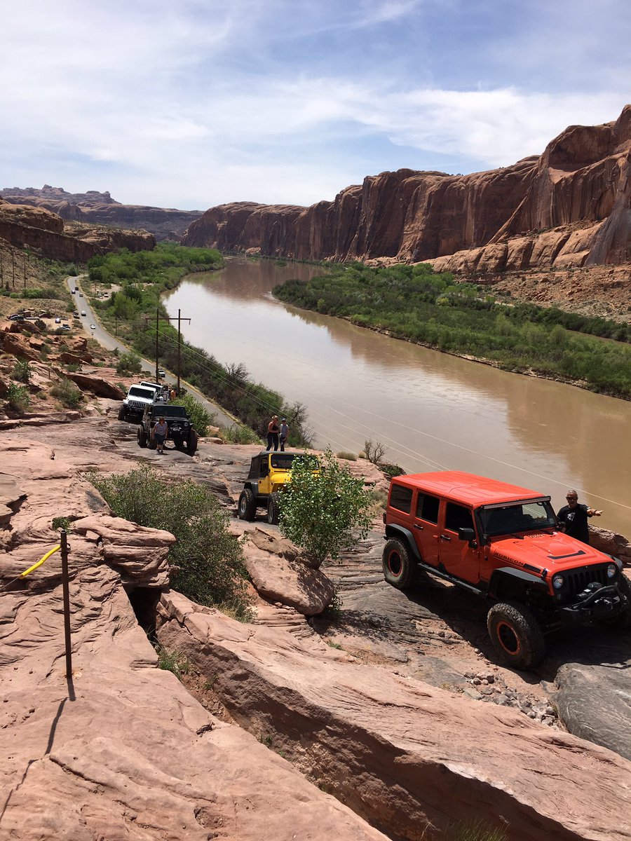 An incredible week of #ejs2017 ! Didn't want to leave today. So many bad ass Jeeps!! #JeepLife #JeepMafia #jeepbuddies