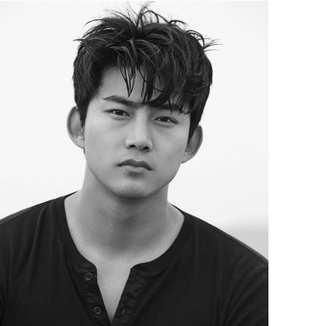하이택; on Twitter: "Look at Ok Taecyeon being effortlessly charismatic