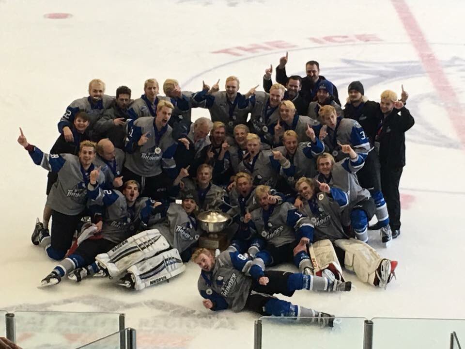JrThunderHockey's tweet photo. Winners! https://t.co/HpYa5RVCZG