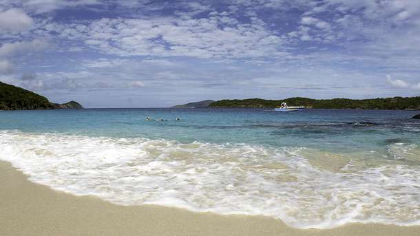 ClarkHoward's tweet photo. #USVirginIslands to give $300 in vouchers to #travelers this year https://t.co/QuDZYlExVa #travel https://t.co/IuzSFxFEaY