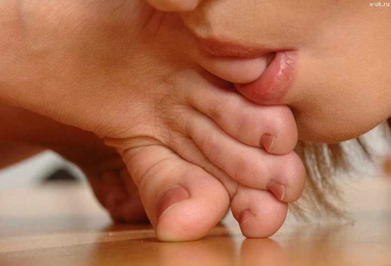 облизывает пальчики ног фото описанию один день