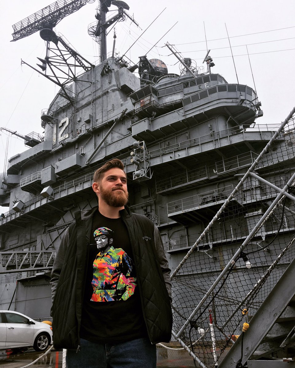 HISTORYKNOWN's tweet photo. Happy Easter from the USS Hornet🇺🇸 #thegeneral #history #aircraftcarrier #easter #navy #worldwar2 #usshornet #america #historicallyknown https://t.co/kjt7nsYzIO