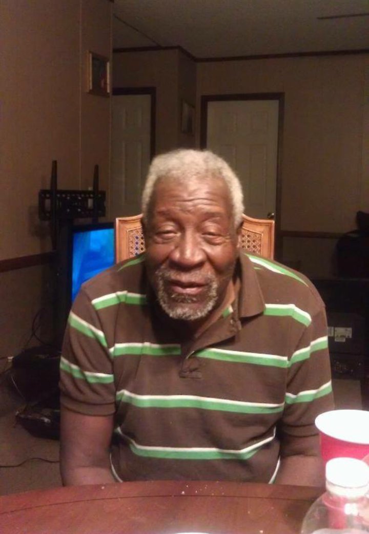 MLG_DeBoss20's tweet photo. Instead giving the killer all the attention! Retweet for Robert Godwin! RIP Mr. Godwin #Cleveland https://t.co/nOcJARujKo