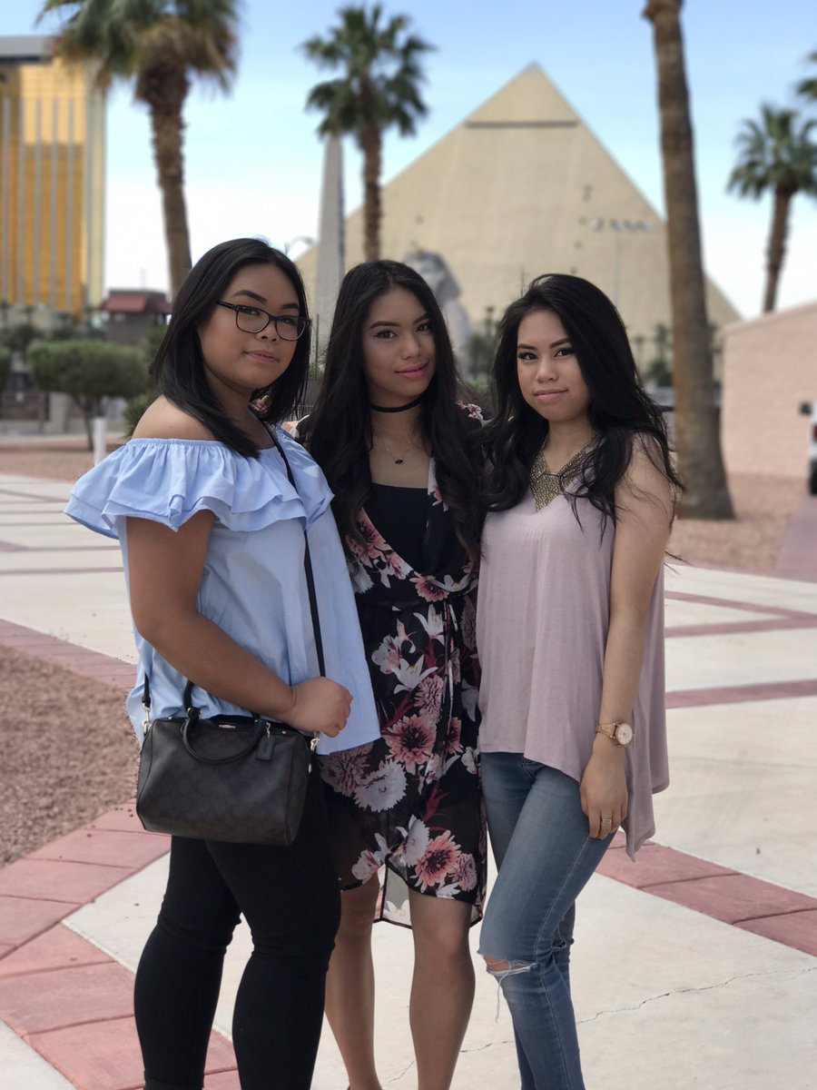 Kaypalaca's tweet photo. Happy Easter 💕 #iphone7quality👍🏻 https://t.co/yiLvFsUhNA