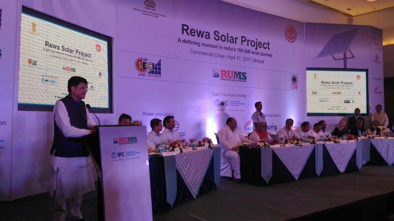 CMMadhyaPradesh's tweet photo. Union Minister Mr. @PiyushGoyal is now addressing at the landmark @RewaSolar agreement signing ceremony in Bhopal. #RewaSolar https://t.co/qVJXkmxhAS