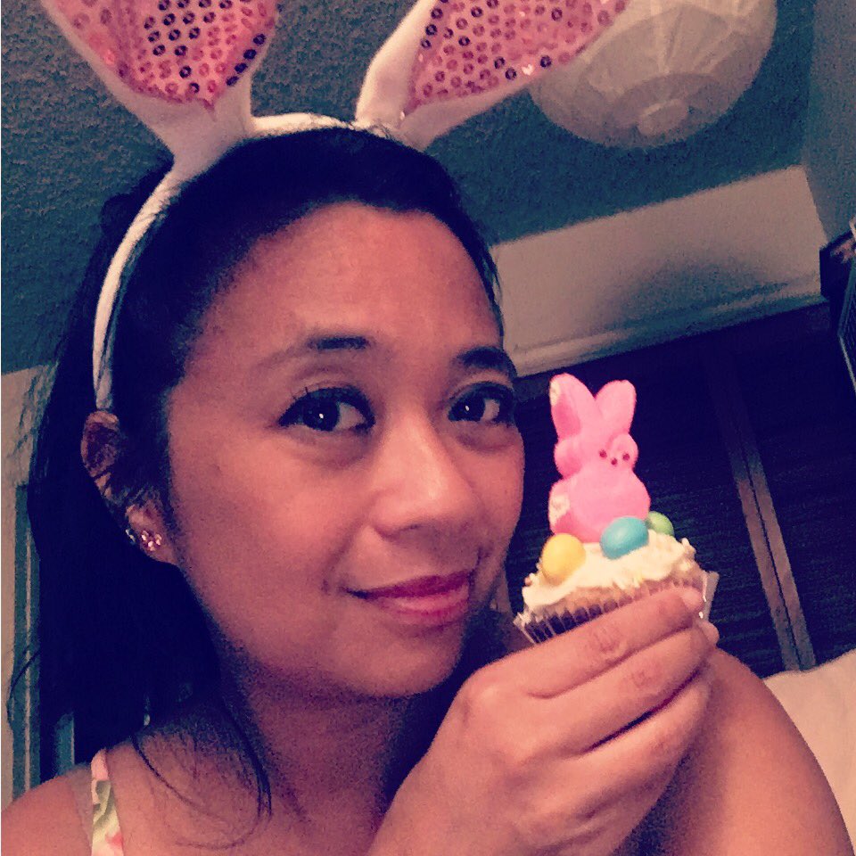 TW Pornstars - Lucky Starr. Twitter. Some quiet time with my last cupcake... 7:27 AM - 17 Apr 2017
