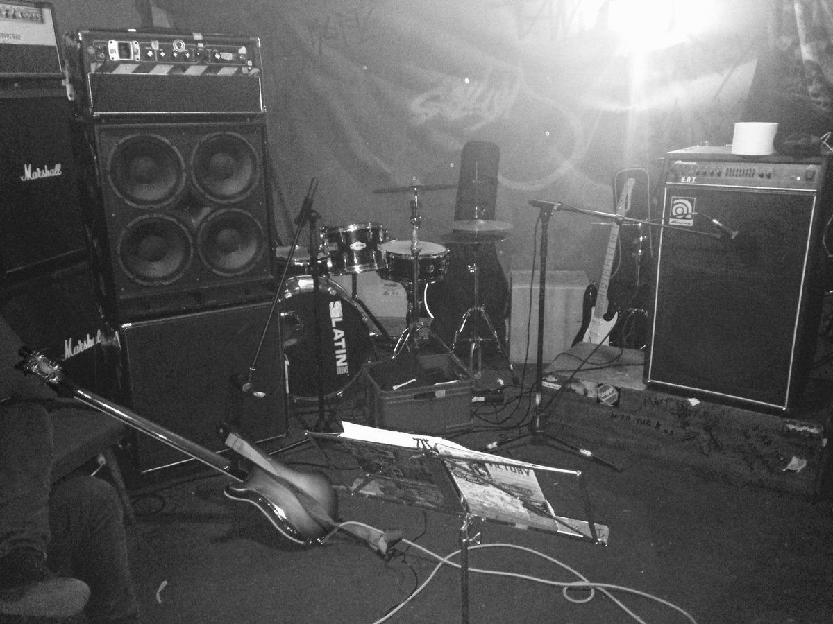 makataomusic's tweet photo. Day 5 is starting quite relaxed- made good progress during the last days of #recording https://t.co/yUkLI3CqK6
