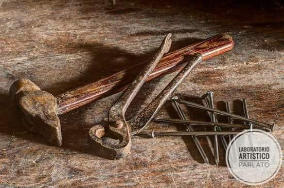 labartparlato's tweet photo. Lasciatevi ispirare dall'incantevole magia del #legno !
#labartparlato #wood #13ReasonsWhy 

https://t.co/ToPs6F6tw9 https://t.co/gENwCn2hMY