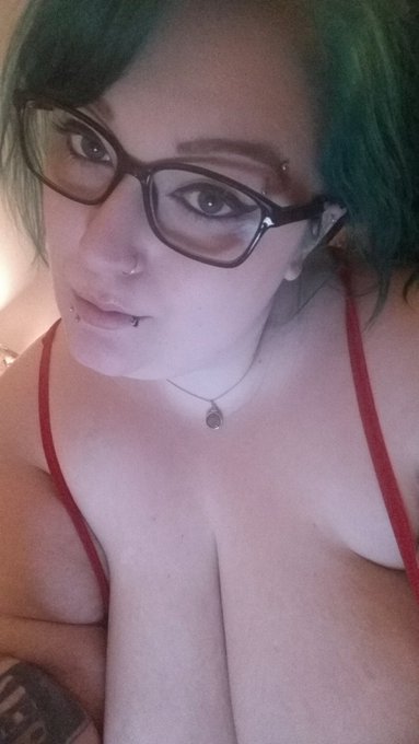 Feeling super sexy https://t.co/zbeUfLyNqg<a href="/tag/shows"class="tags"><span>#shows</span></a><a href="/tag/cam"class="tags"><span>#cam</span></a><a href="/tag/skype"class="tags"><span>#skype</span></a>