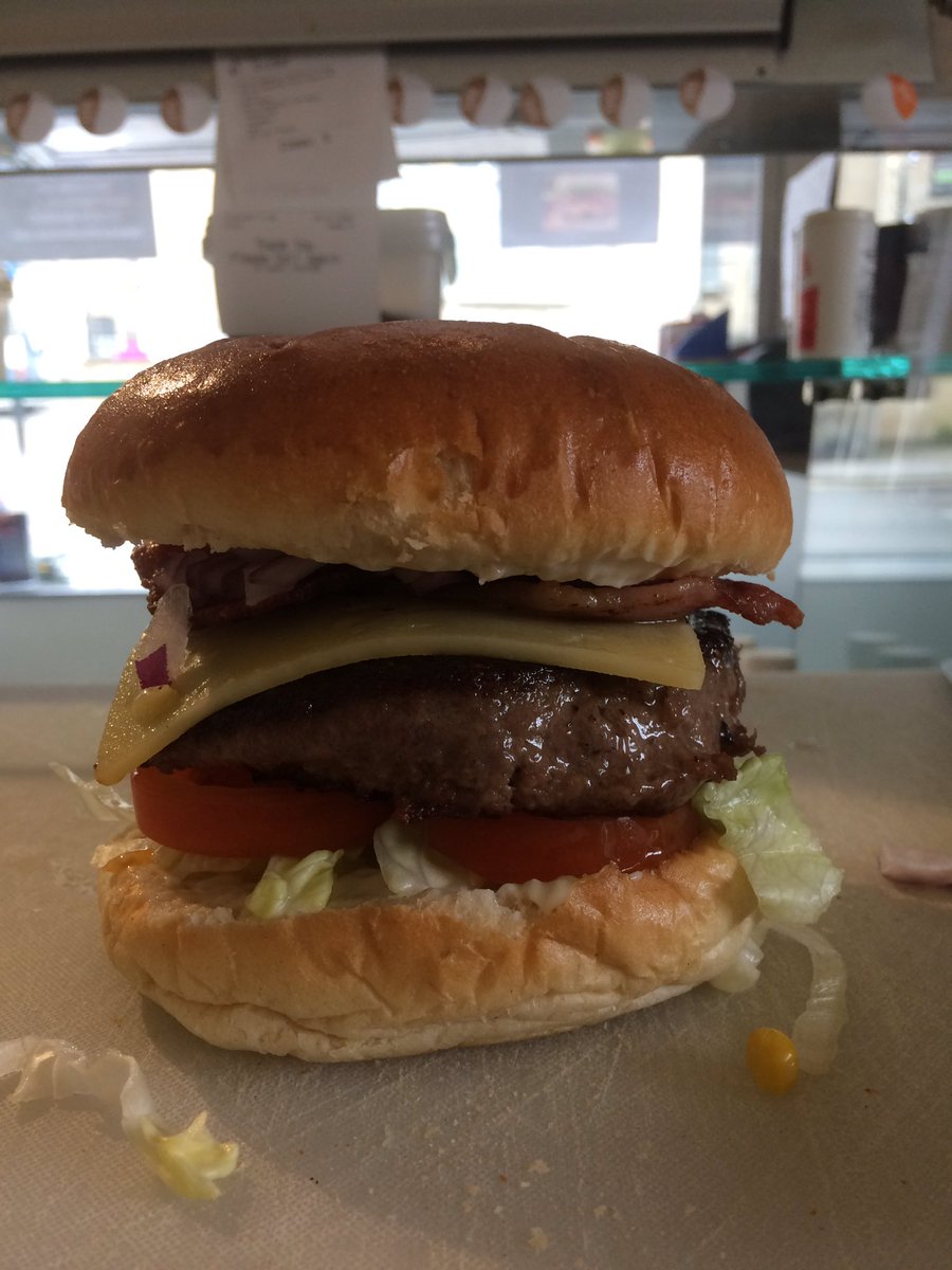 BreadnButterBoa's tweet photo. Open today from 10:00 till 3:00, so come and try our Gourmet Burger 🍔 https://t.co/m8oxOGuQJD