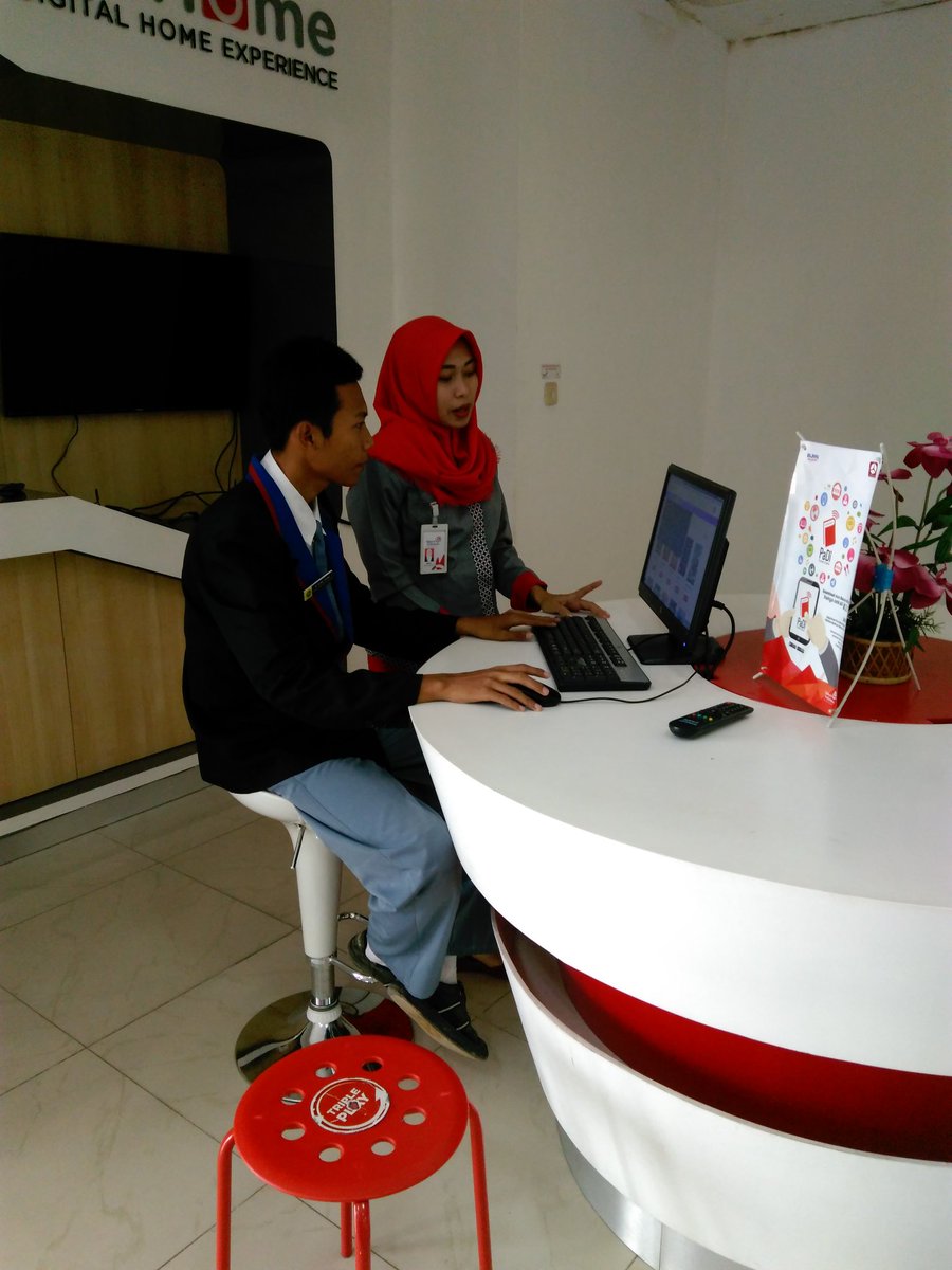 restiuwtiuw's tweet photo. Memperdalam ilmu melalui PaDi.. @Synergy_Telkom #bumnhadiruntuknegeri #witelbanten #plasarangkasbitung #paditreg2 https://t.co/oNkqjJex3y