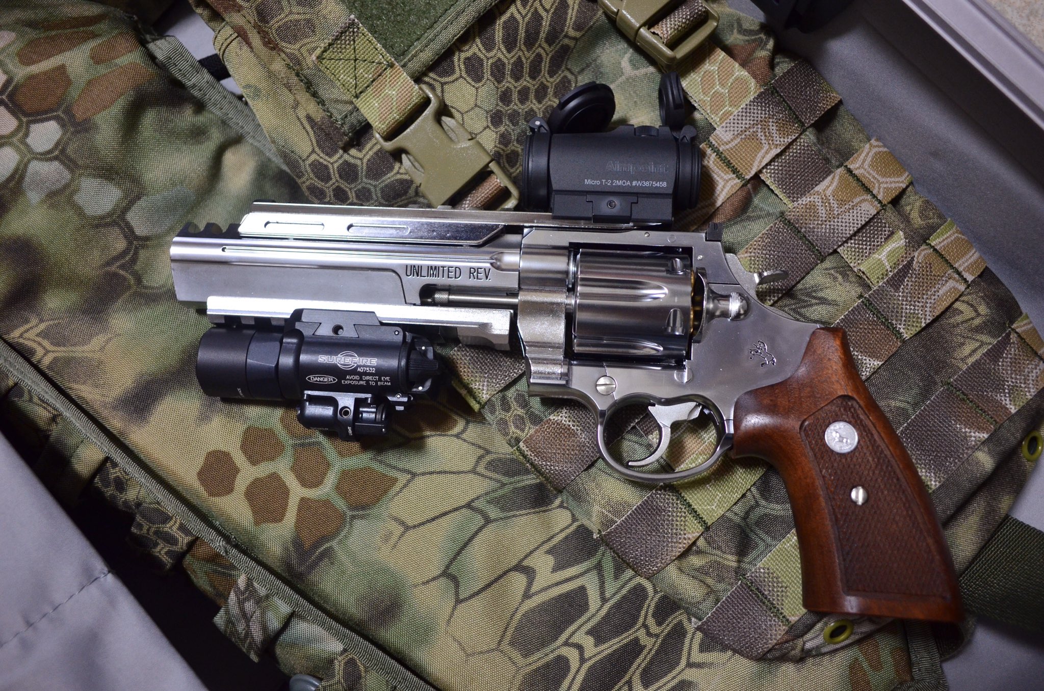 アルテミス 時代はリボルバー ๑ ڡ ๑ マルシン アンリミテッド リボルバー Xカートリッジ式6mmモデル 別売の木製グリップに換装 Surefire X400 Ultla Aimpoint Micro T 2装備 こんな銃でもちゃんとコルト社公認だからw T Co 8amuamqlmg アルテミス 時代はリボルバー ๑ ڡ ๑ マルシン アンリミテッド リボルバー Xカートリッジ式6mmモデル 別売の木製グリップに換装 Surefire X400 Ultla Aimpoint Micro T 2装備 こんな銃でもちゃんとコルト社公認だからw T Co 8amuamqlmg