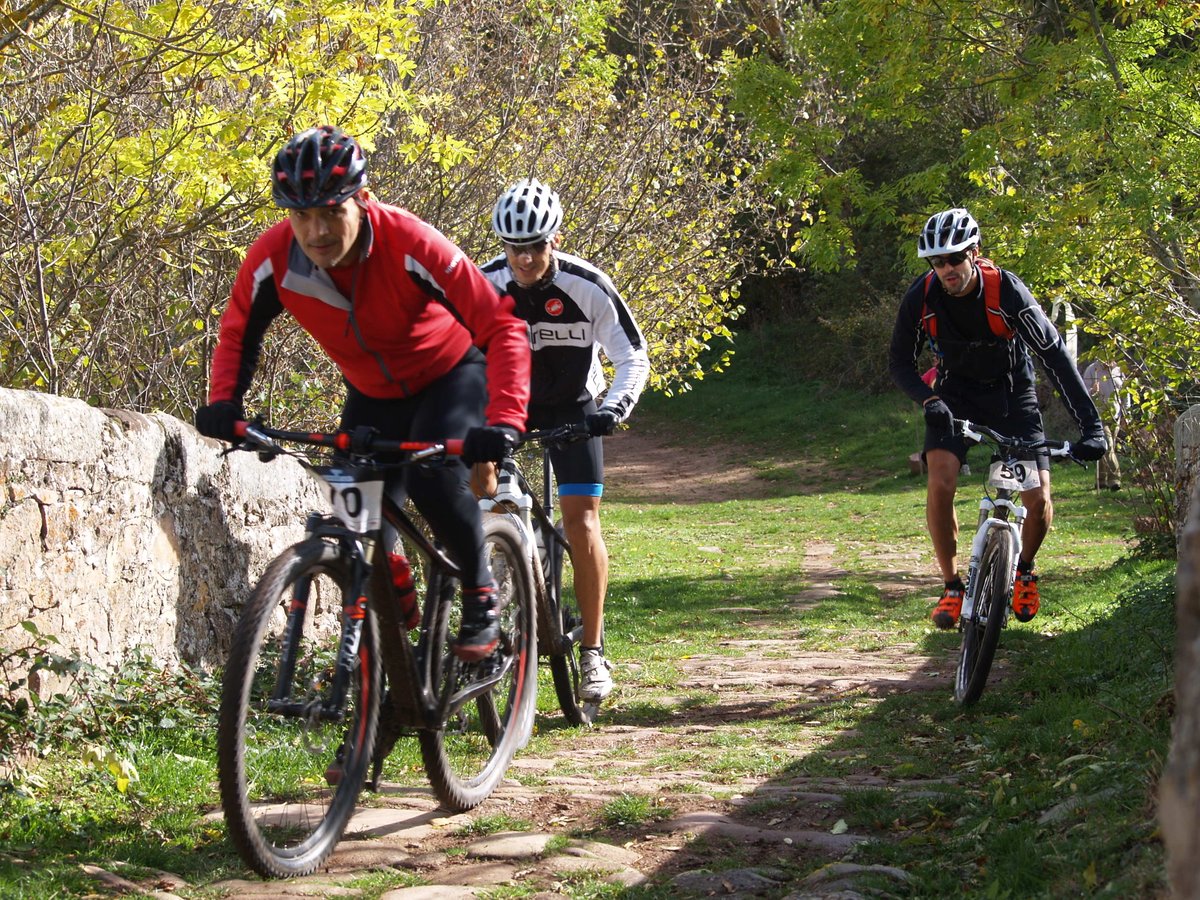 ¡Qué ganas tenemos de volver a repetir estos grandes momentos en #LaPasá! ¡Te esperamos en Reinosa el 14 de mayo! internacionalesbtt.com/la-pasa-btt-y-…