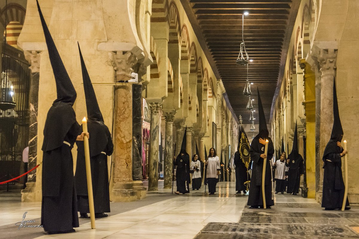 Termina una Semana Santa en #CórdobaESP espléndida con unas imágenes increíbles. #SSantaCórdoba17