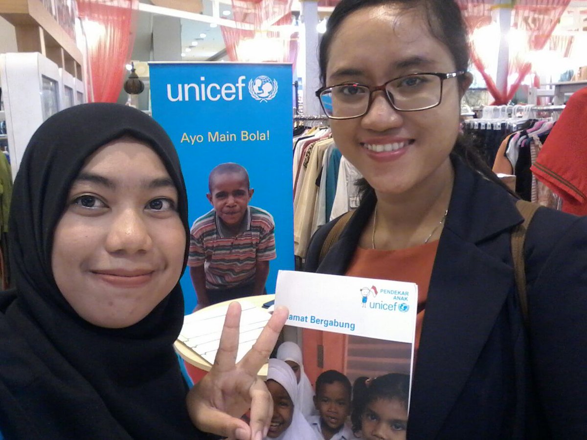 appcogroupid's tweet image. Brand Ambassador Appco Group Indonesia; Afifah saat bersama Pendekar Anak UNICEF. 
#Appco #AppcoGroupIndonesia #AppcoGroup #AppcoIndonesia