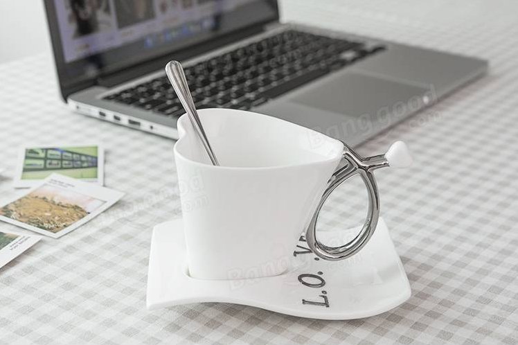 Shops_China's tweet photo. Cup → https://t.co/JDX3UfjLL6

#cup #love https://t.co/HrAqdSsiT5