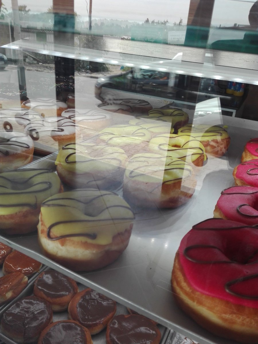 AnotherIbtissem's tweet photo. #DonutsFactory https://t.co/fYx87eHmvO