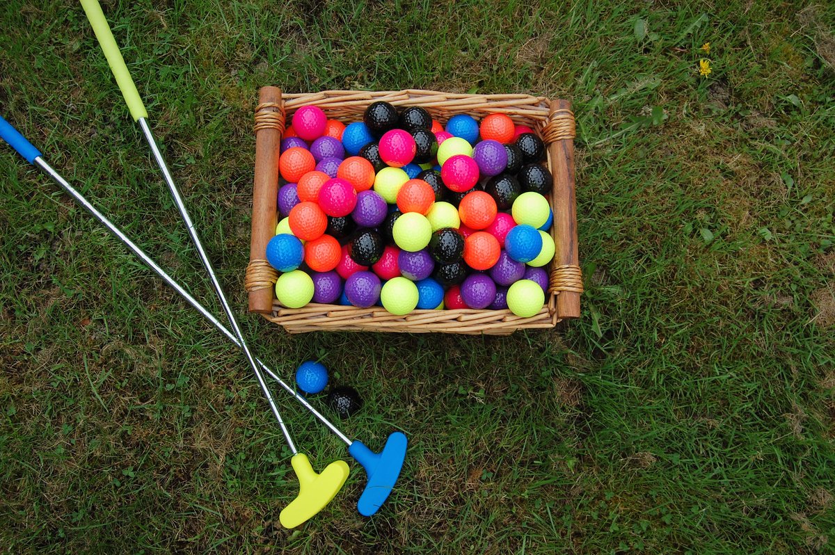 #bankholidaymonday mini golf