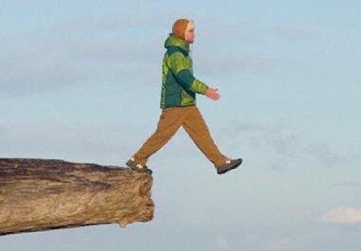 RJParikshit's tweet image. Indians are bashing @snapdeal for the @Snapchat controversy and @SonuSood for the @sonunigam controversy
That's it!
#snapchatceo #sonunigam