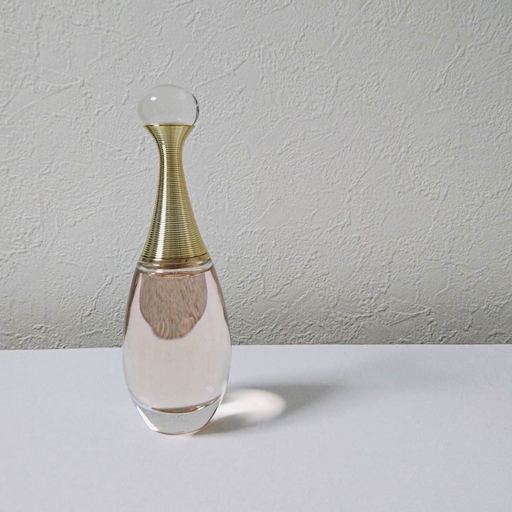 ট ইট র 吉田アミ 香水をつけない女に未来はない らしい ヤバイ と香水を買ってきました 香水 ココシャネルの言葉 免税店 ディオール ジャドール おっさん女子 脱オジ オシャレ女性 パリジェンヌ T Co J678tb06db