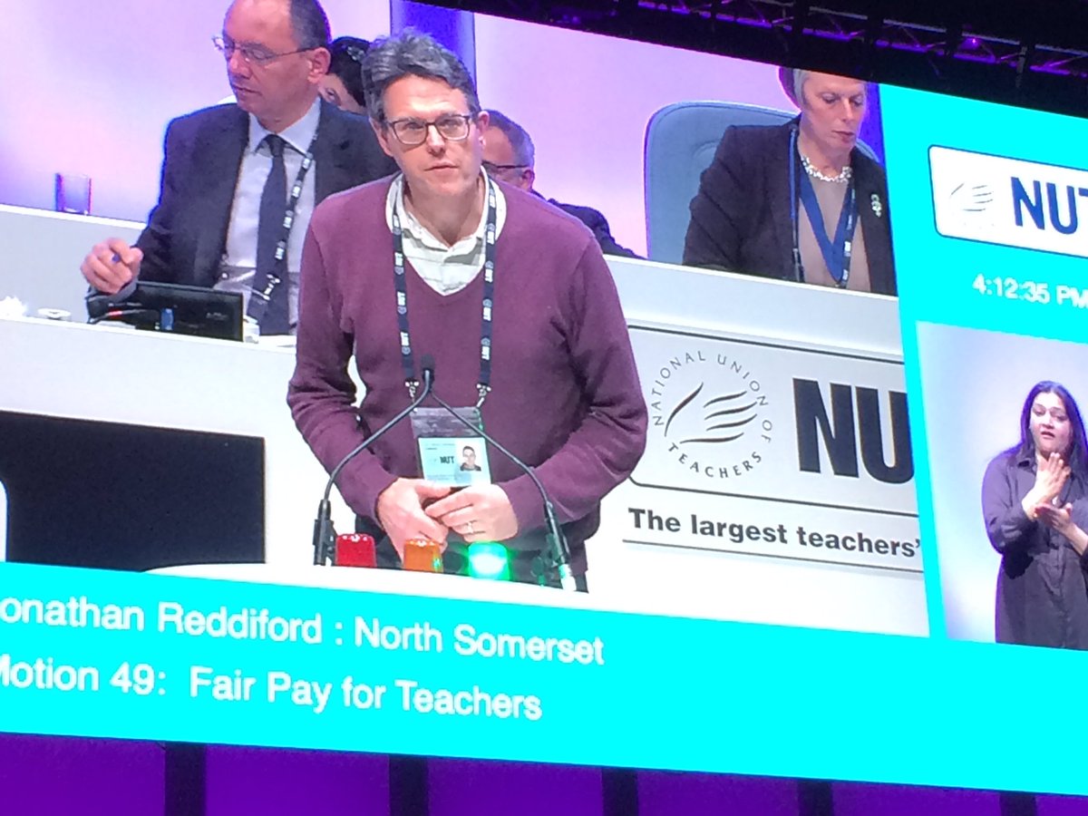 annelemonnut's tweet photo. Jon Reddiford says in schools more than 50 % of Teachers have less than 10 years experience . #NUT17 https://t.co/Hs1L4lwm9V