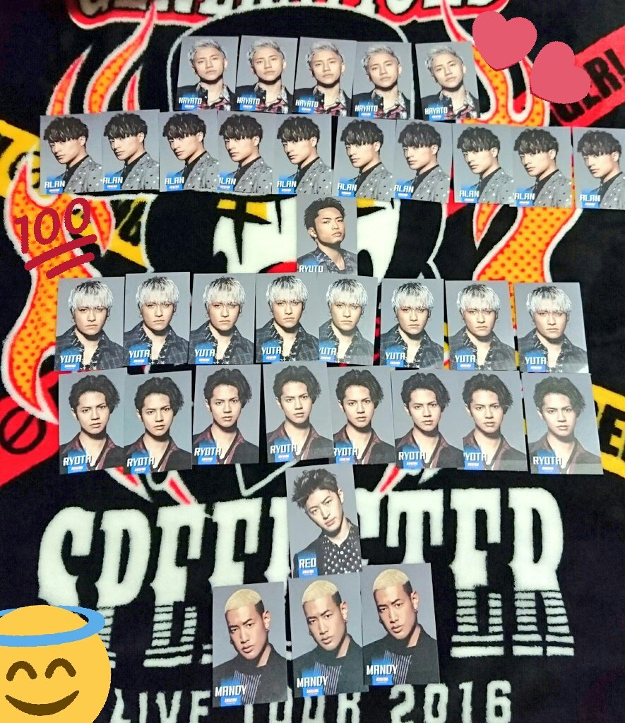 yyyyyyy0202's tweet photo. この、涼太と亜嵐くんゆうぴの
偏りかた。半端ないっす（笑）

玲於と龍友どこいったんほんま😢😢😢

#まだまだGENE愛加速する
#familyです
#GENEfamily👩👧👧👦👧👦👧👦🐶💕 https://t.co/qoxt2UWlOr