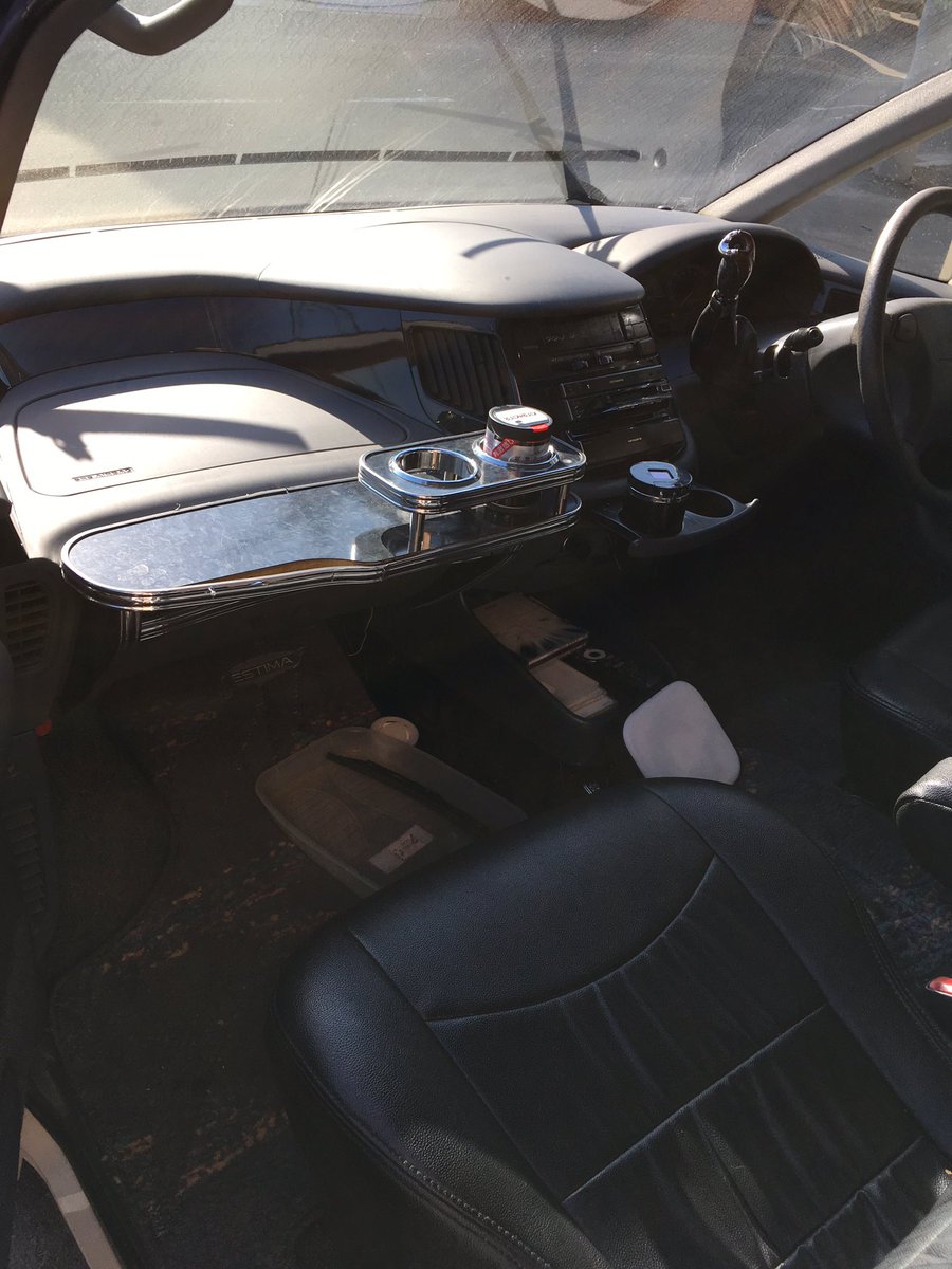 taku32cima's tweet photo. 今週中には車屋に放置するので、欲しい外装、内装有りましたらご連絡お願いします🙄
#TCR20
#部品取り https://t.co/dv3iiVxk2i