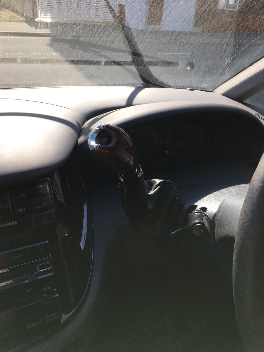 taku32cima's tweet photo. 今週中には車屋に放置するので、欲しい外装、内装有りましたらご連絡お願いします🙄
#TCR20
#部品取り https://t.co/dv3iiVxk2i