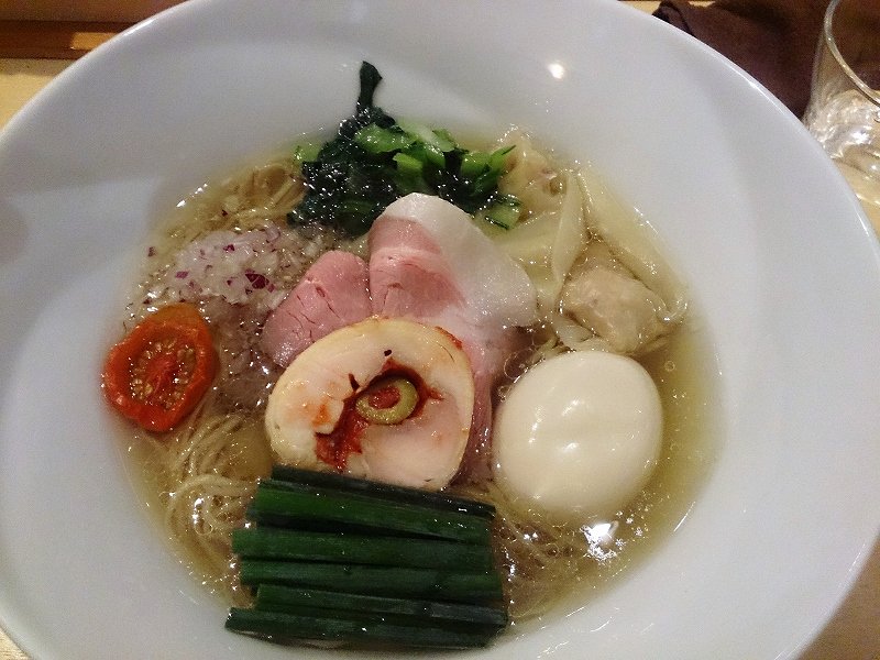 もてなし くろき ラーメン