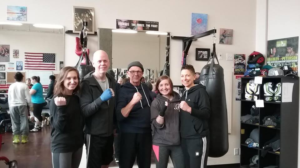 Adiisports's tweet image. Check it out our gloves in Arcaro boxing Seattle WA #arcaroboxing #adii #adiiboxing #traininggloves #boxinggloves #boxing #sports