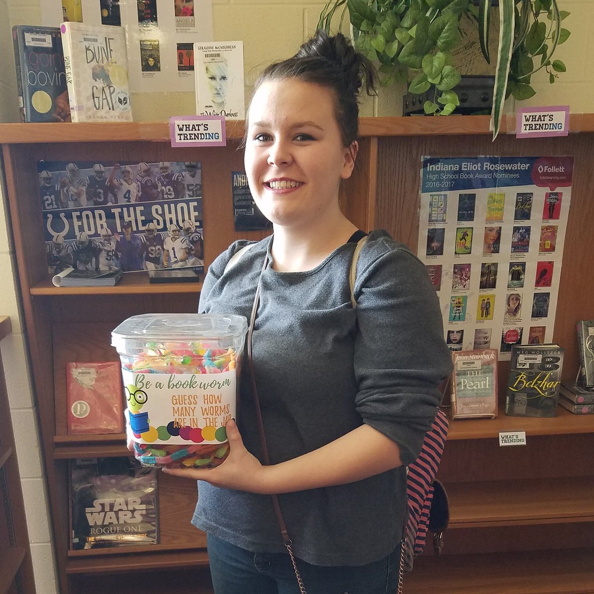 Congratulations to Katelyn Lewis, who correctly guessed amount of more than 600 gummy worms in the container. #nlw17  #whatinSHSMC