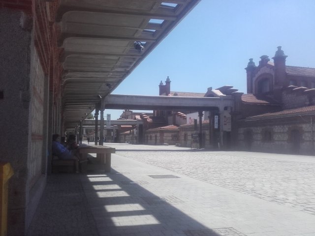 bahiamusical's tweet photo. @ManuelaCarmena Enhorabuena  por la gestión y uso del espacio @mataderomadrid flipando #arte #música #relax #contemporáneo #gratis #lectura https://t.co/WRfmFAs09v