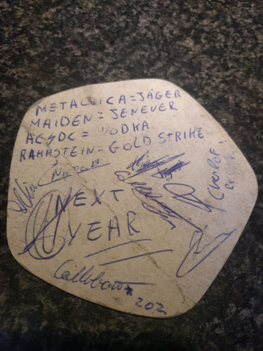 #DeZwaarsteLijst @cafetlinne <a href="/stubru/">StuBru</a>   harder die handel Alex ! Let's get drunk in the afternoon #alexagnew