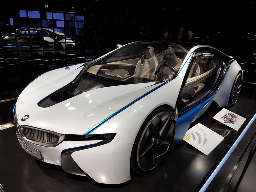 Luxava's tweet photo. #BMW Prototype https://t.co/qykAULm7LR
