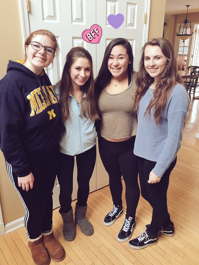 ToriBassett_'s tweet image. A day lat but it's been 10 months with my girls and I still love them every much  💜#4ou @GraysonDolan @EthanDolan