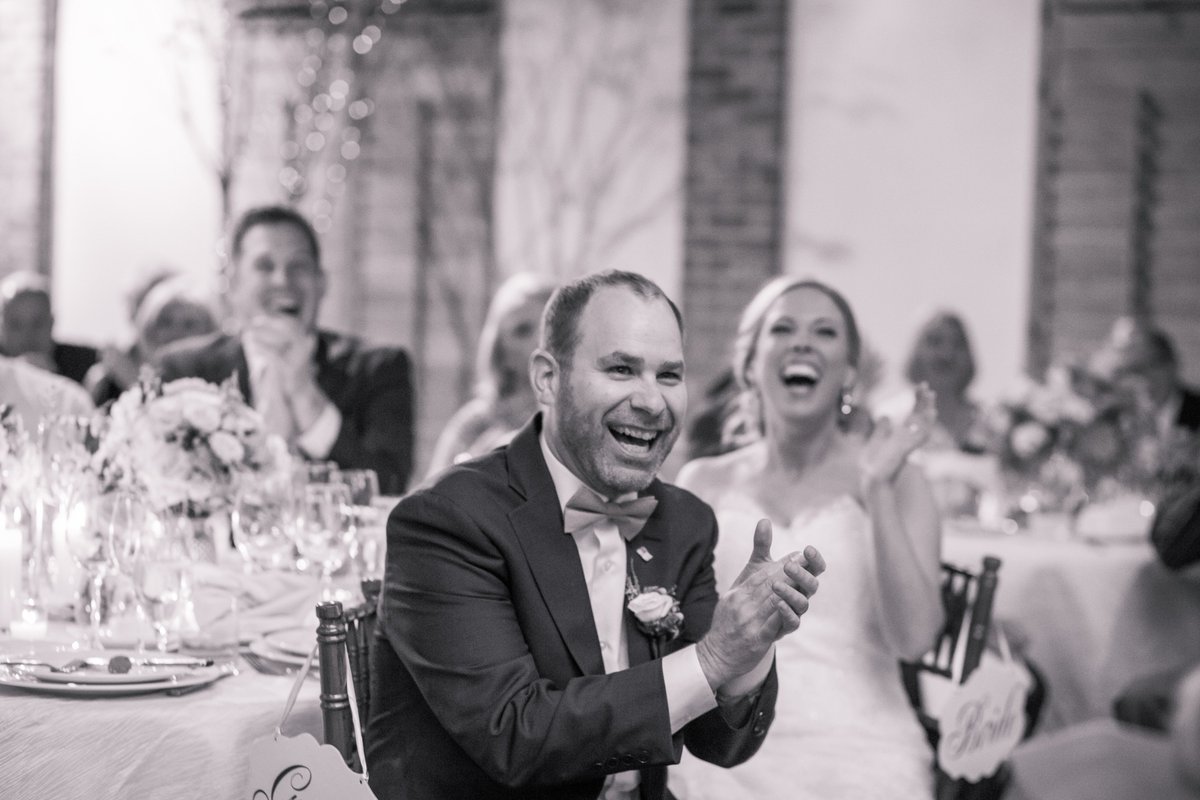 mojophotosc's tweet photo. Have FUN at your wedding...#MoJo #WeddingPhotographer 
#charlestonweddinguide #charlestonbride #southernbride @BrideEvents  @CannonGreenCHS https://t.co/HEsAmkzEHZ