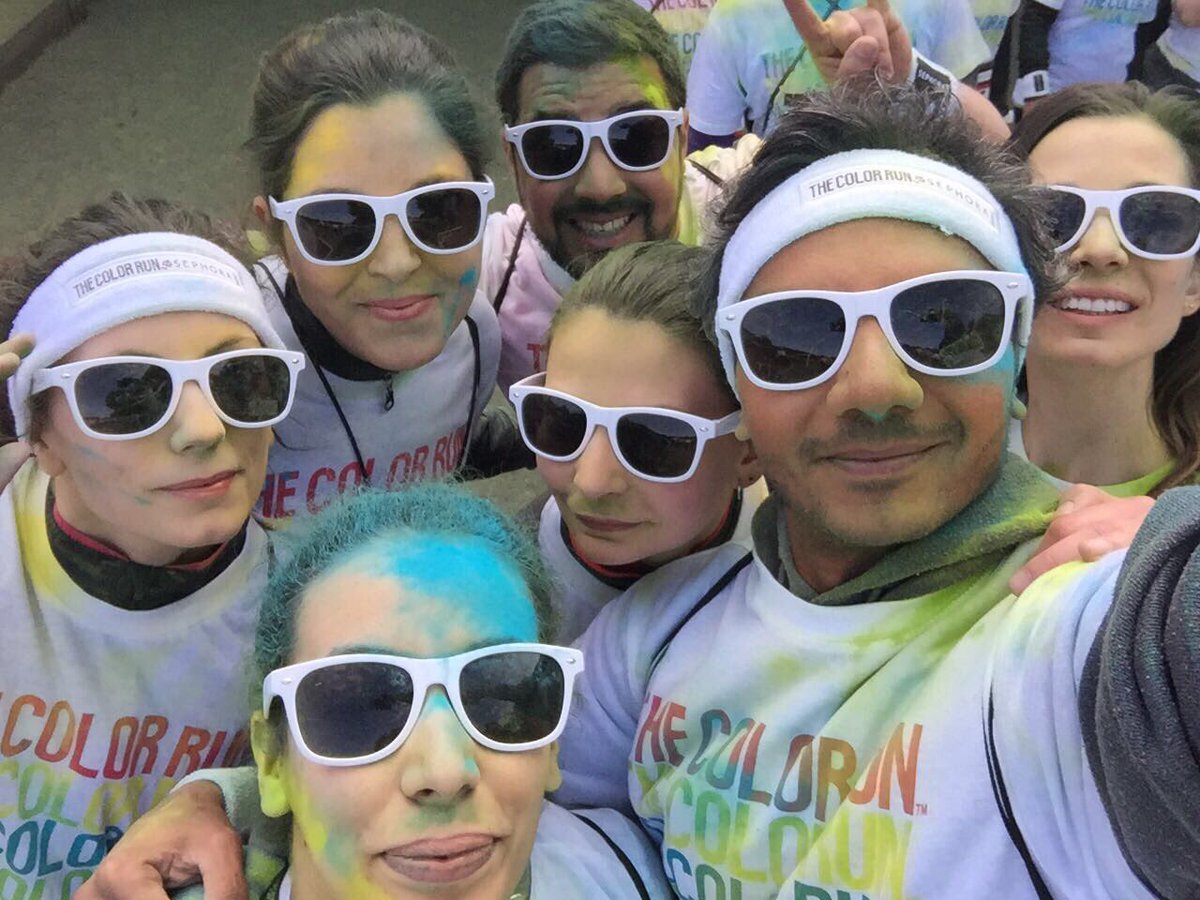 Thinkmarket_'s tweet image. @Thinkmarket_ était à la #ColorRun parisienne 💦🏃🏃 Beaucoup de fun et de couleurs ☀️☀️ #ItsTimeToShift #ItsTimeToRun