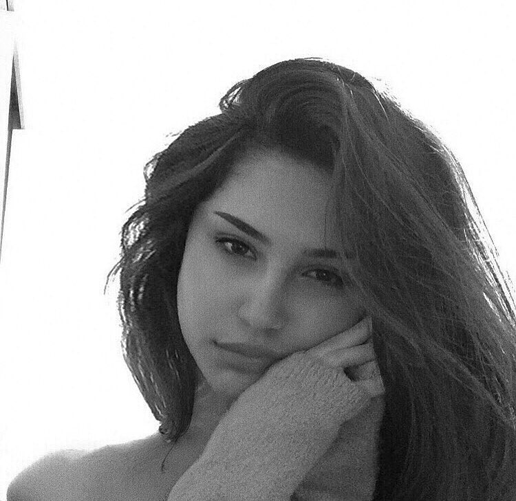 Rpgdts's tweet image. Loubna
19 ans 
Hetero 
Saviors
@flatbushrussian