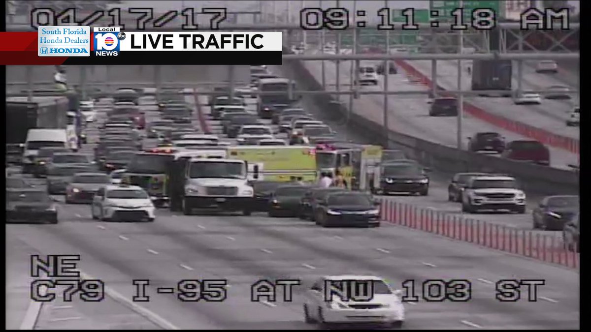 Crash I-95 SB at NW 103rd St #traffic https://t.co/BUtdNBBMTF